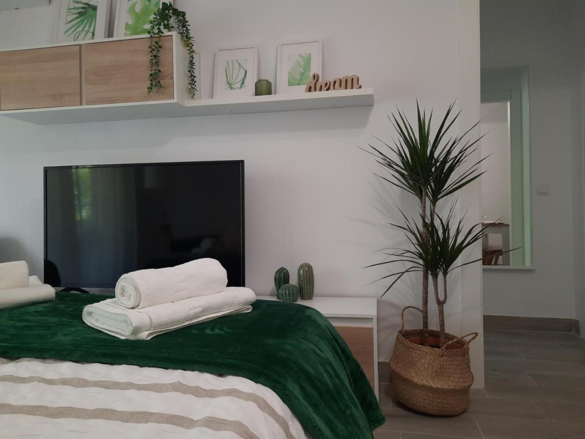 Bsb - Dream Holidays Apartment 살루 외부 사진