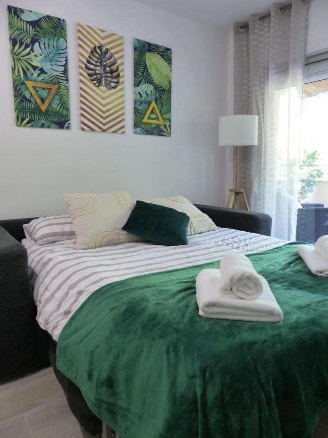 Bsb - Dream Holidays Apartment 살루 외부 사진